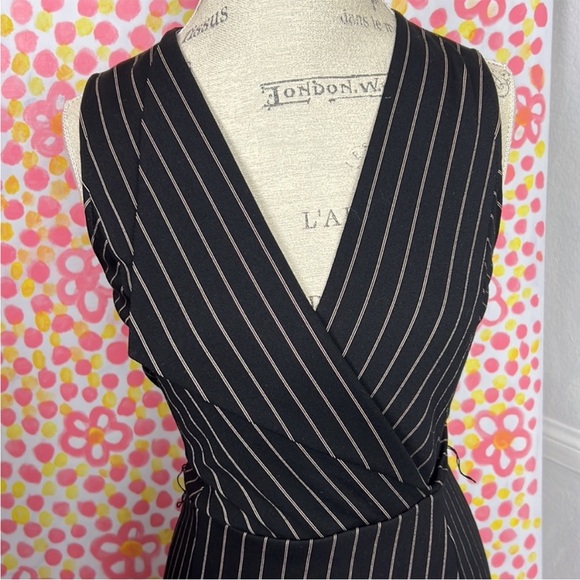 BCBGMAXAZRIA Professional Black Pinstripe Faux-Wrap Asymmetrical Belted Dress XS - Picture 8 of 13